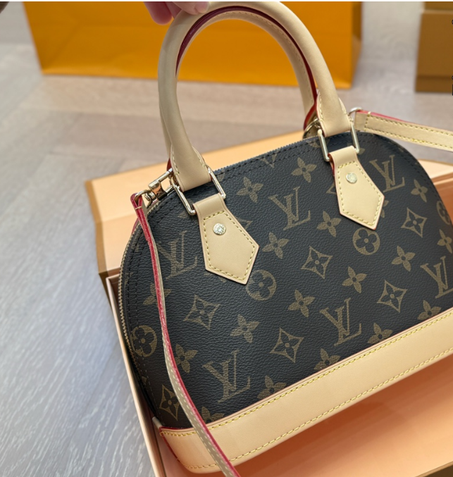 Louis Vuitton Bags