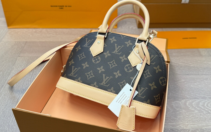 Louis Vuitton Bags