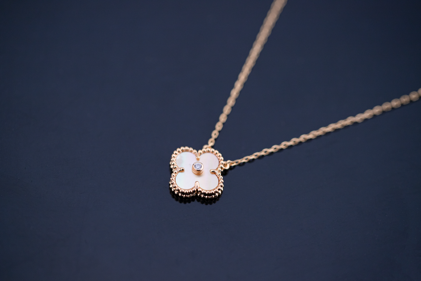 Van Cleef & Arpels Bags