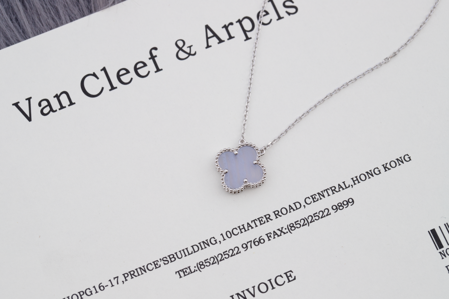 Van Cleef & Arpels Bags