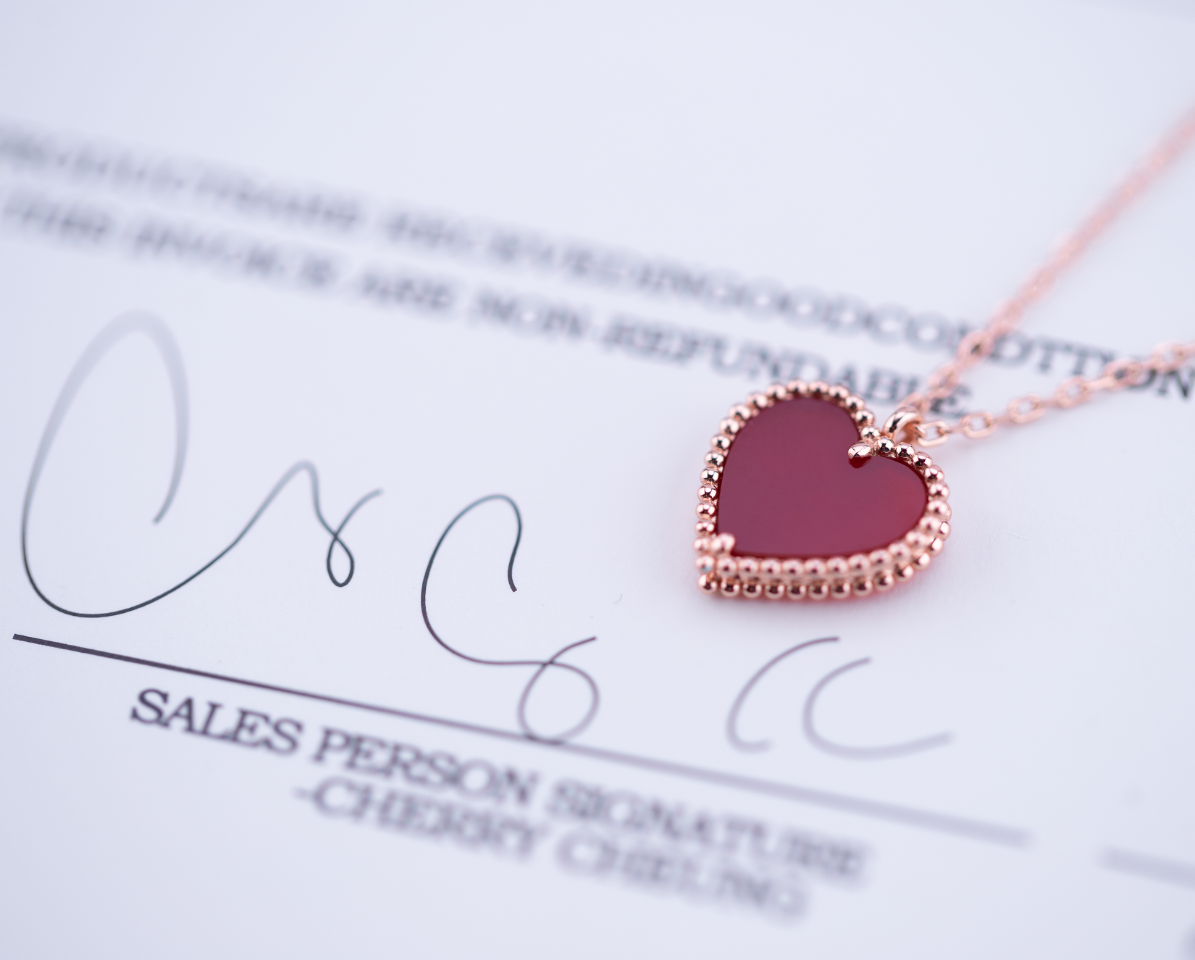 Van Cleef & Arpels Bags