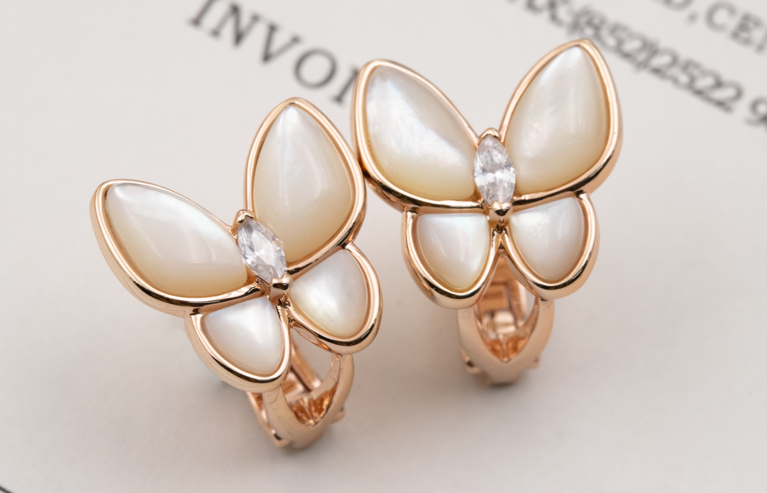 Van Cleef & Arpels Bags