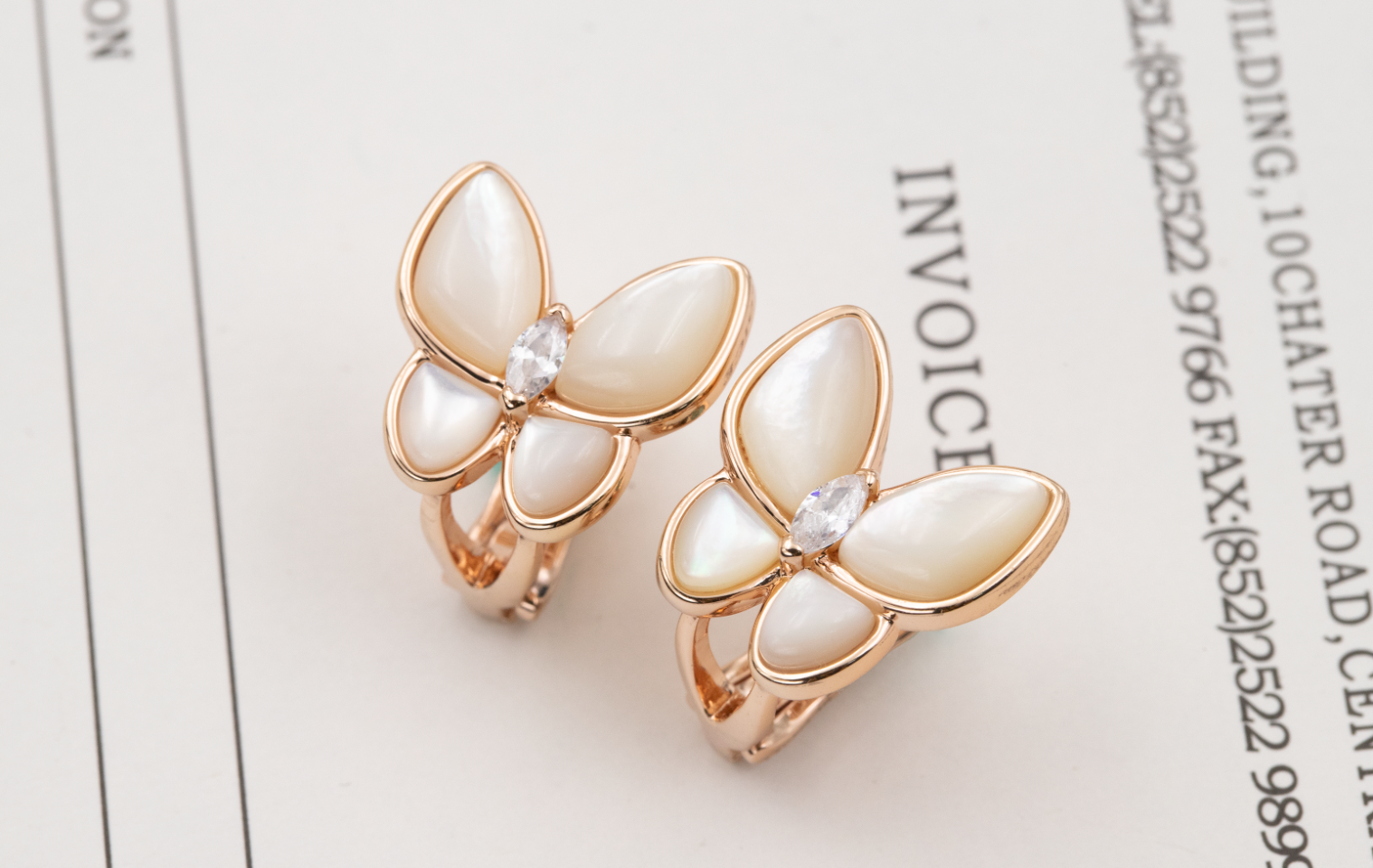 Van Cleef & Arpels Bags