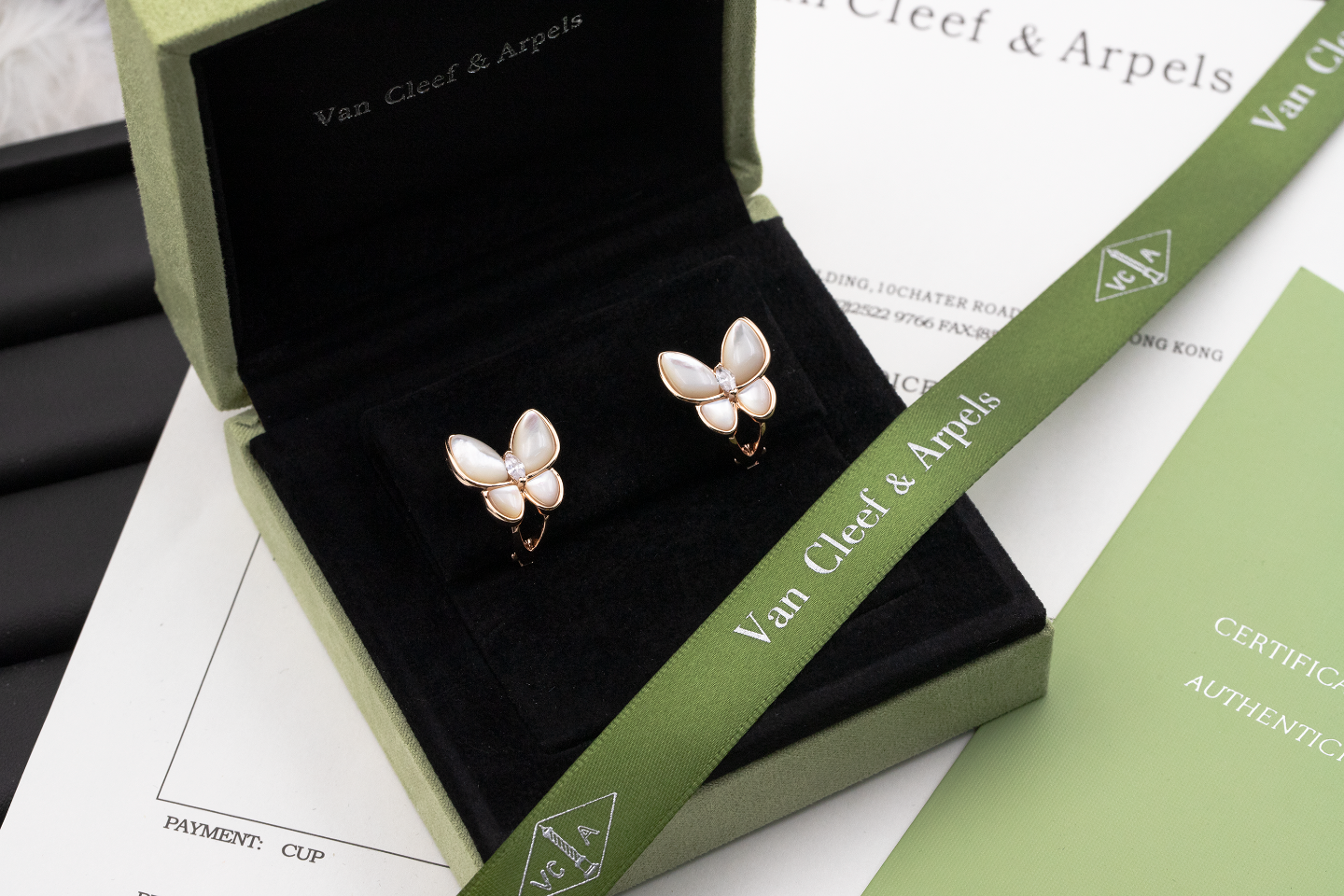 Van Cleef & Arpels Bags