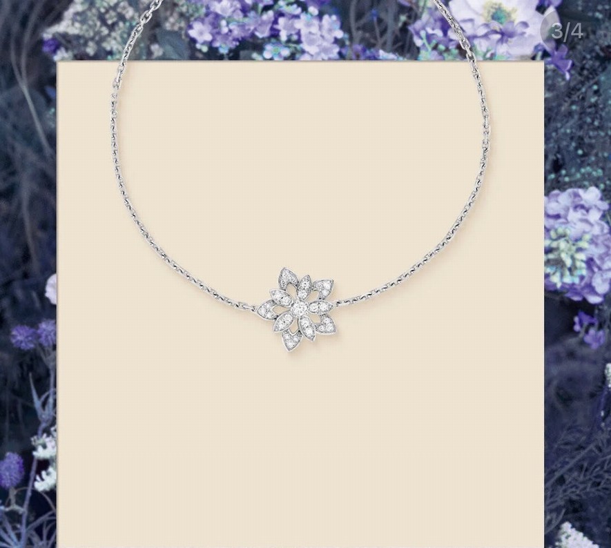 Van Cleef & Arpels Bags