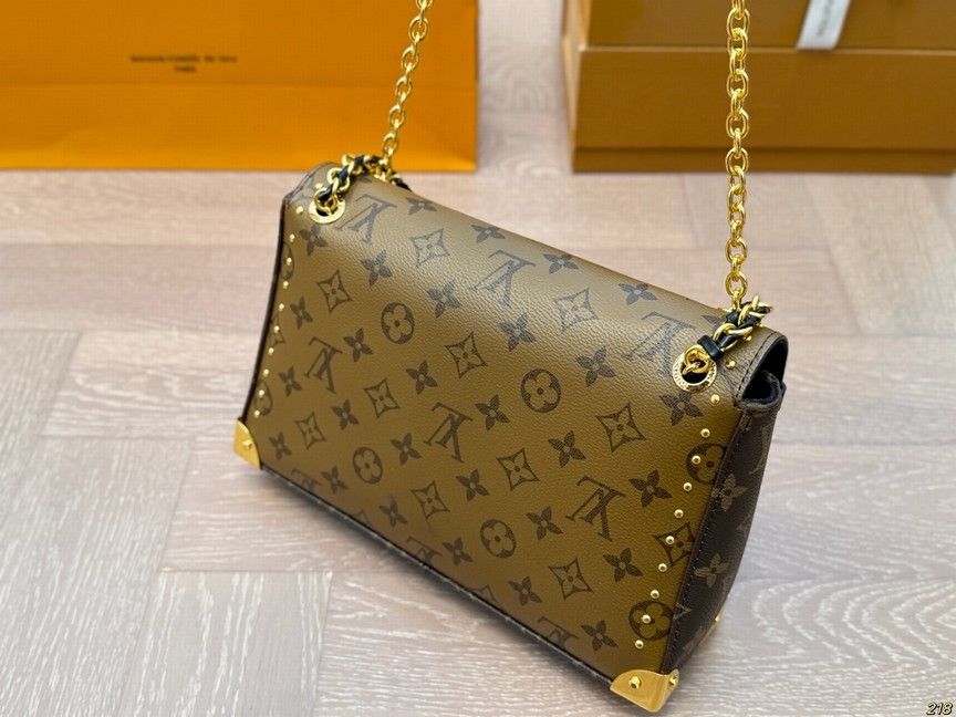 Louis Vuitton Bags