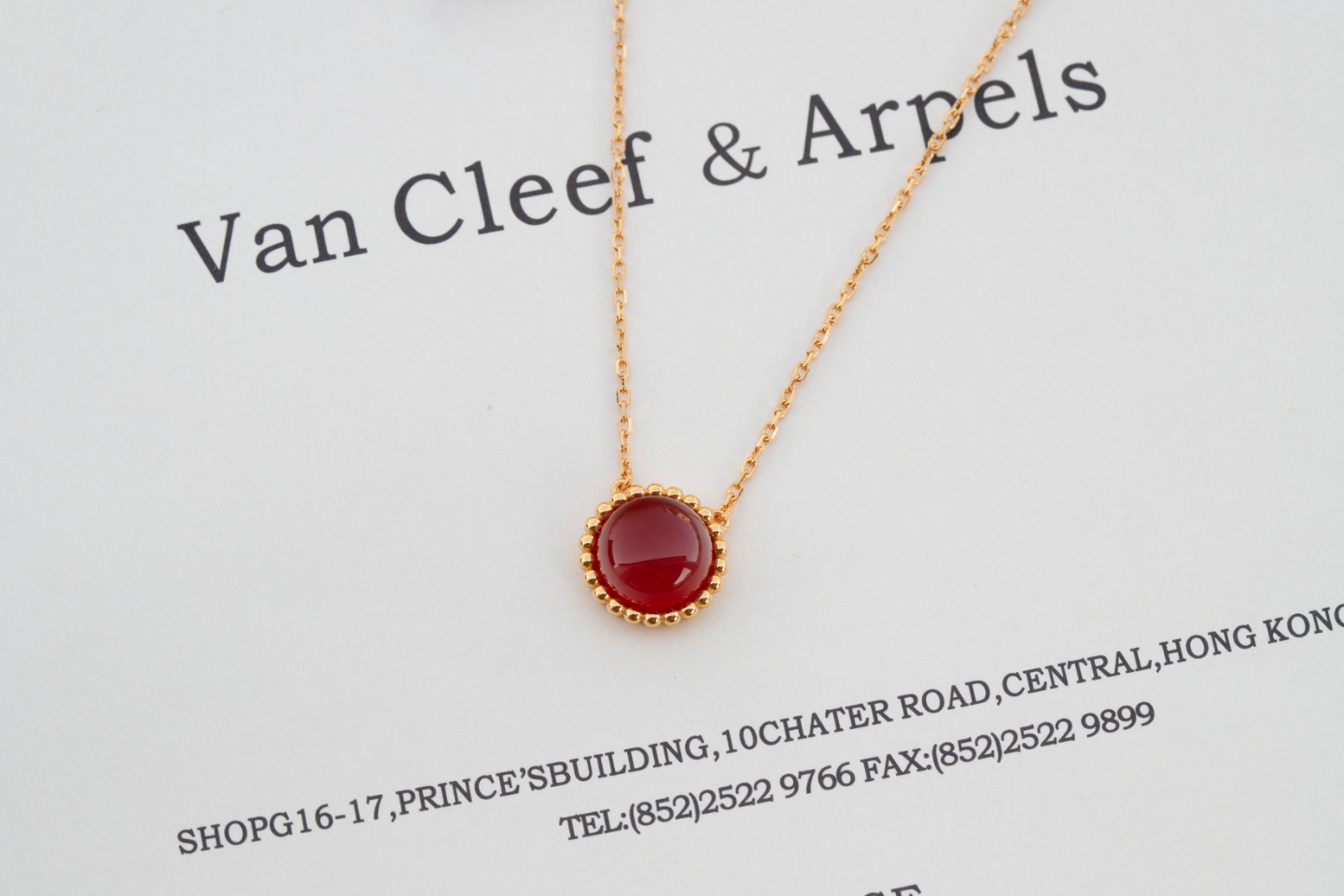 Van Cleef & Arpels Bags