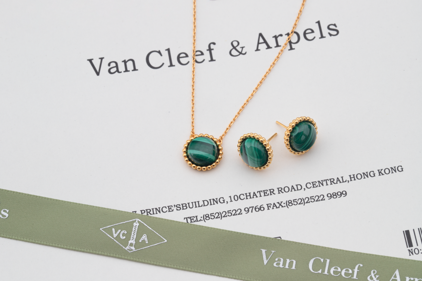 Van Cleef & Arpels Bags