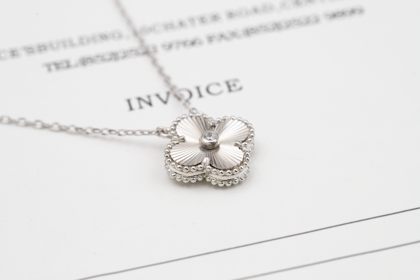 Van Cleef & Arpels Bags