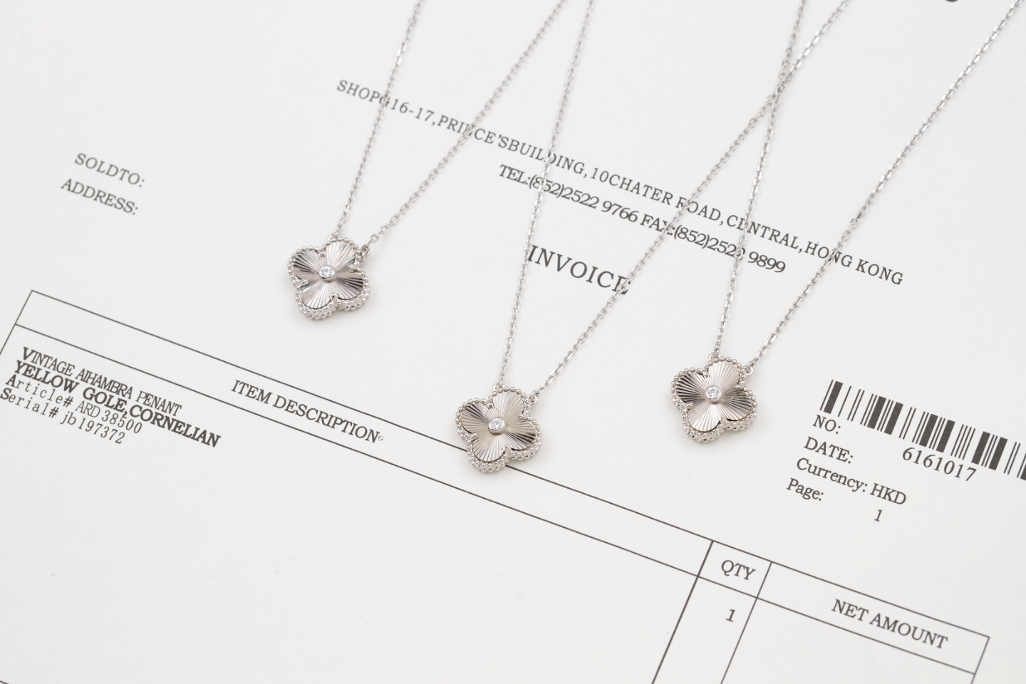 Van Cleef & Arpels Bags