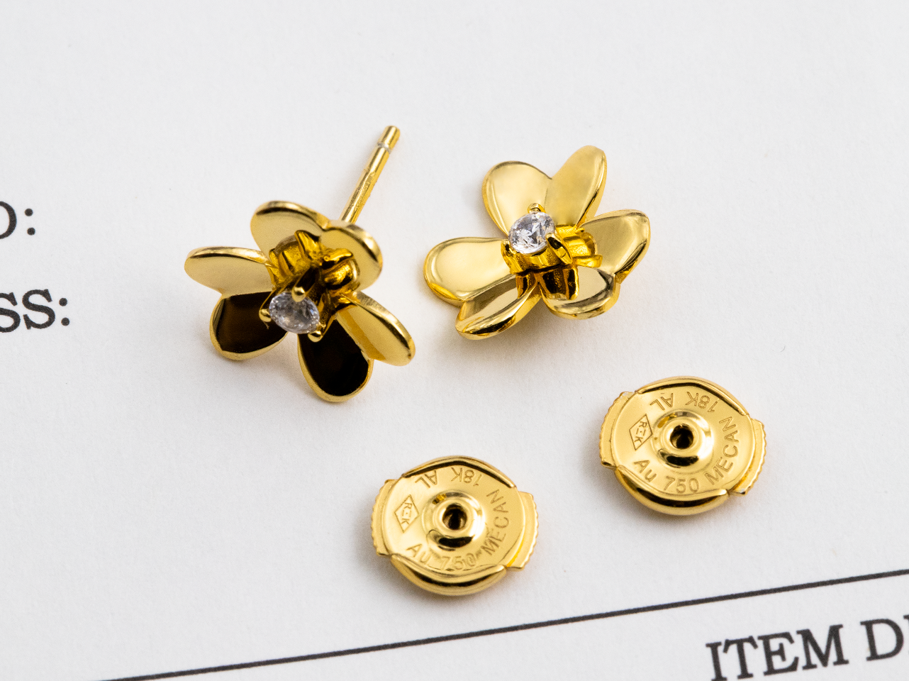 Van Cleef & Arpels Bags