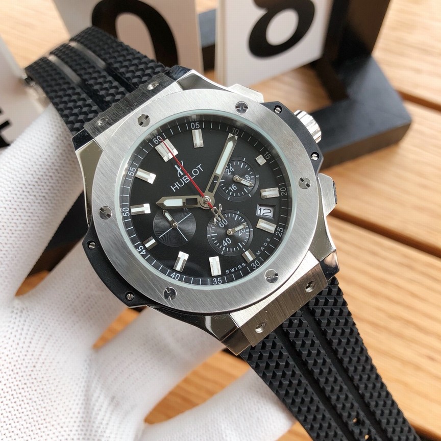 Hublot | Premium Men's Chronograph, Back In Demand - Redefining Timeless Elegance. Precision Engineered: Swiss Multi-function Chronograph Quartz Movement - ±1 Sec/month Accuracy.