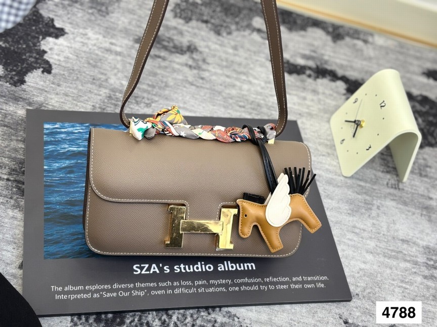 Hermes Kelly 24k, Lustrous, Laser-cut Hardware That Mirrors Authentic Hermes Brilliance.