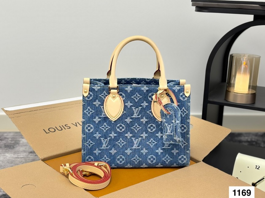 Lv Denim Tote, Crafted With Meticulous Attention To Detail, This Tote Only Gets Better With Time, Developing A Unique Patina That Tells Your Personal Style Story.