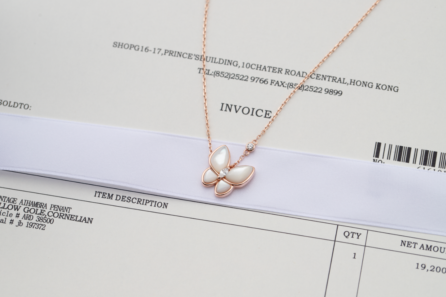 Van Cleef & Arpels Bags