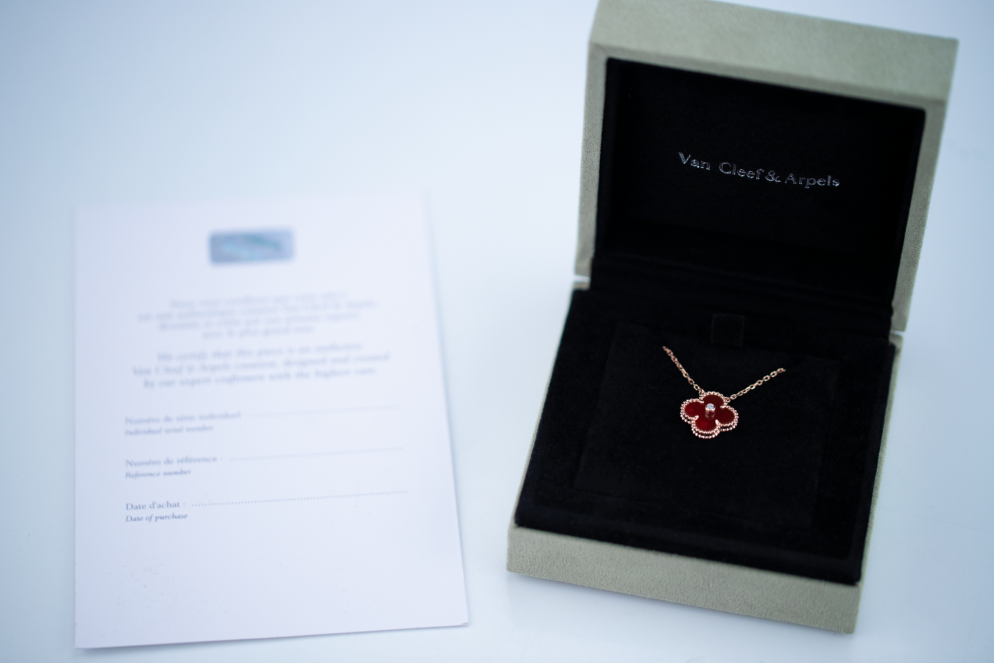 Van Cleef & Arpels Bags