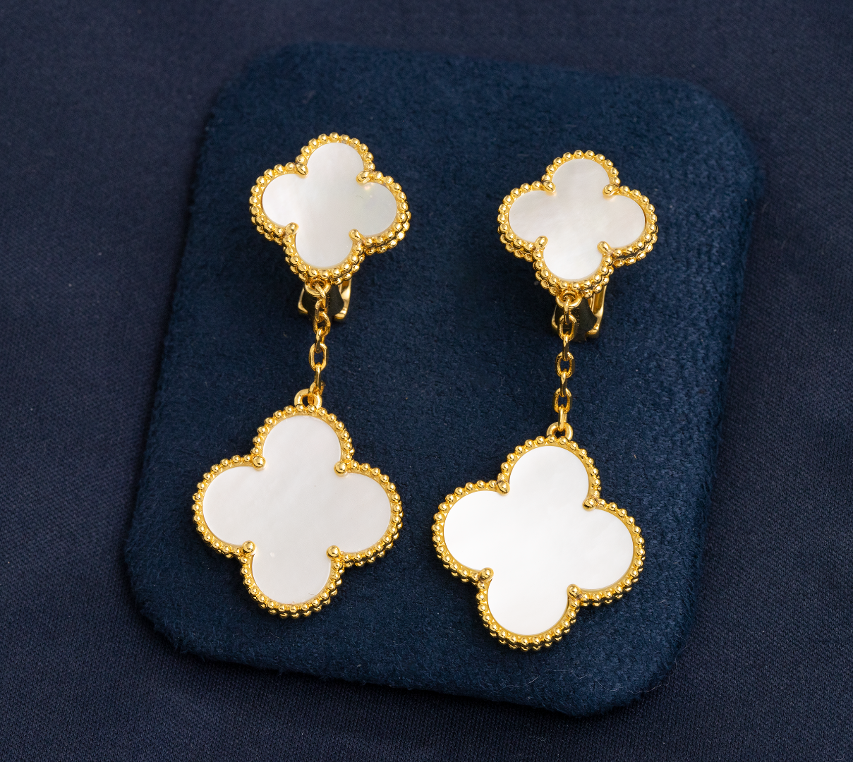 Van Cleef & Arpels Bags